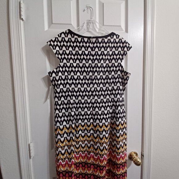 Roz & Ali   Sleeveless Geometric Pattern, Size 16 - Picture 3 of 3